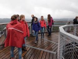 Auch den Baumwipfelpfad besuchten die Gymnasialschüler aus Sebnitz (Sächsische Schweiz) bei ihrem Aufenthalt im Jugendwaldheim Wesselyhaus des Nationalparks Bayerischer Wald