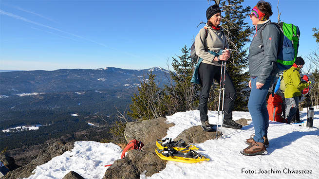 Dank der winterlichen Ausrüstung können auch unsere Gipfel, hier der Falkenstein, erklommen werden.